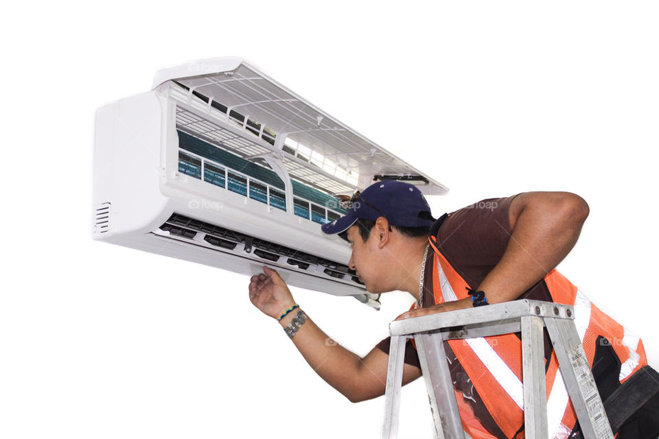 Air conditioner repair