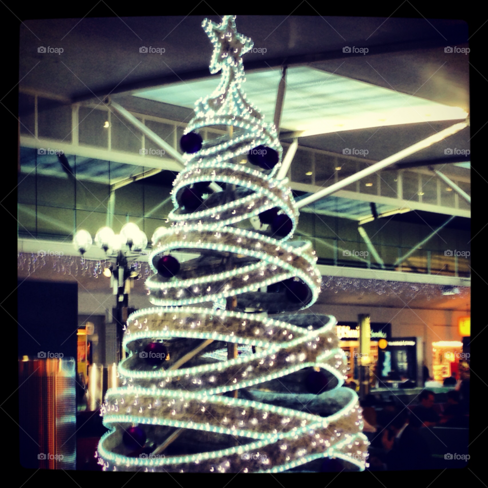 airport lights christmas tree by parklaneone