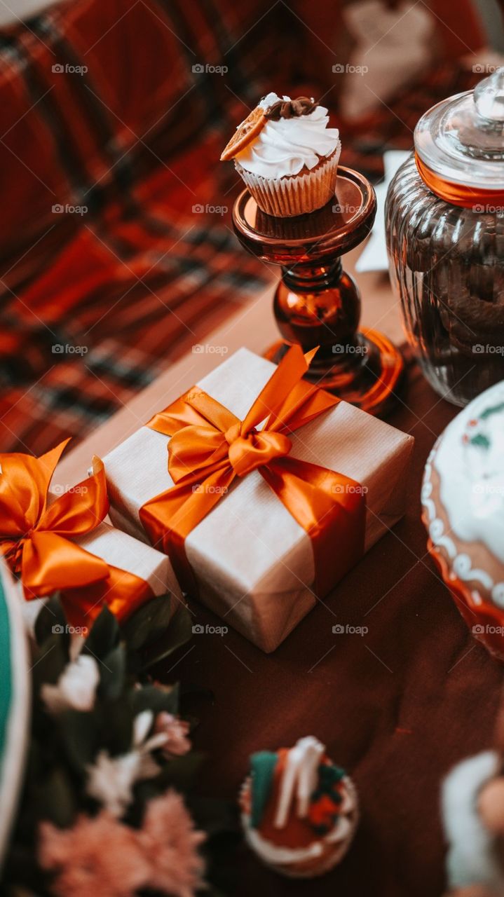 Give And Take Gifts For Increasing Love Eachother