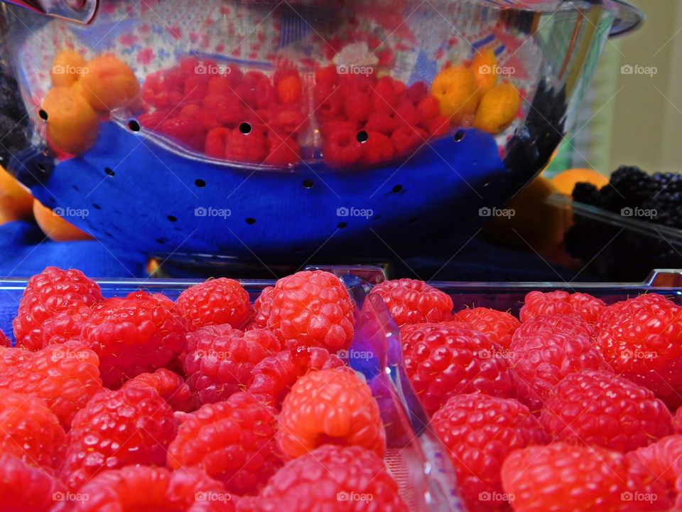 Fruity fruits - Plump, juicy raspberries - Fruits are some of the most interesting subjects to shoot in photography. They are naturally attractive, colorful, and full of texture. Remember to eat all types of fruits to keep healthy.