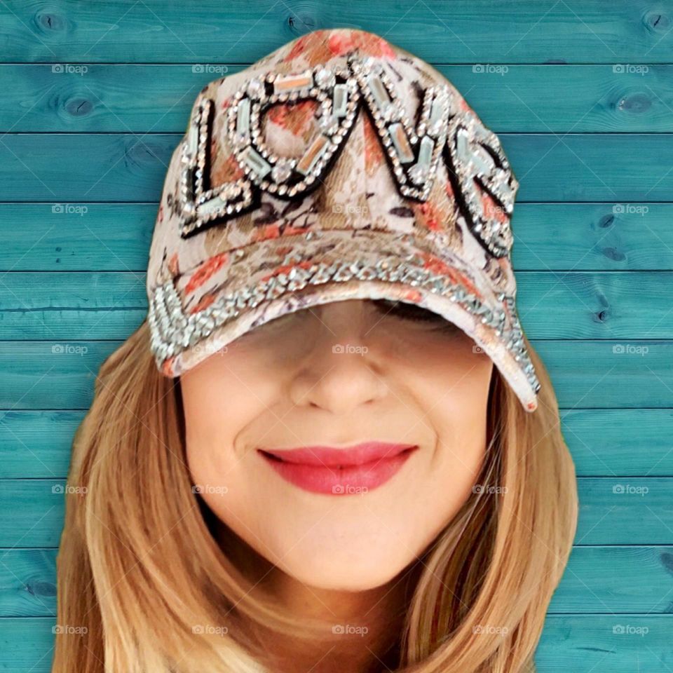 Popfizzy cute Love Hat.