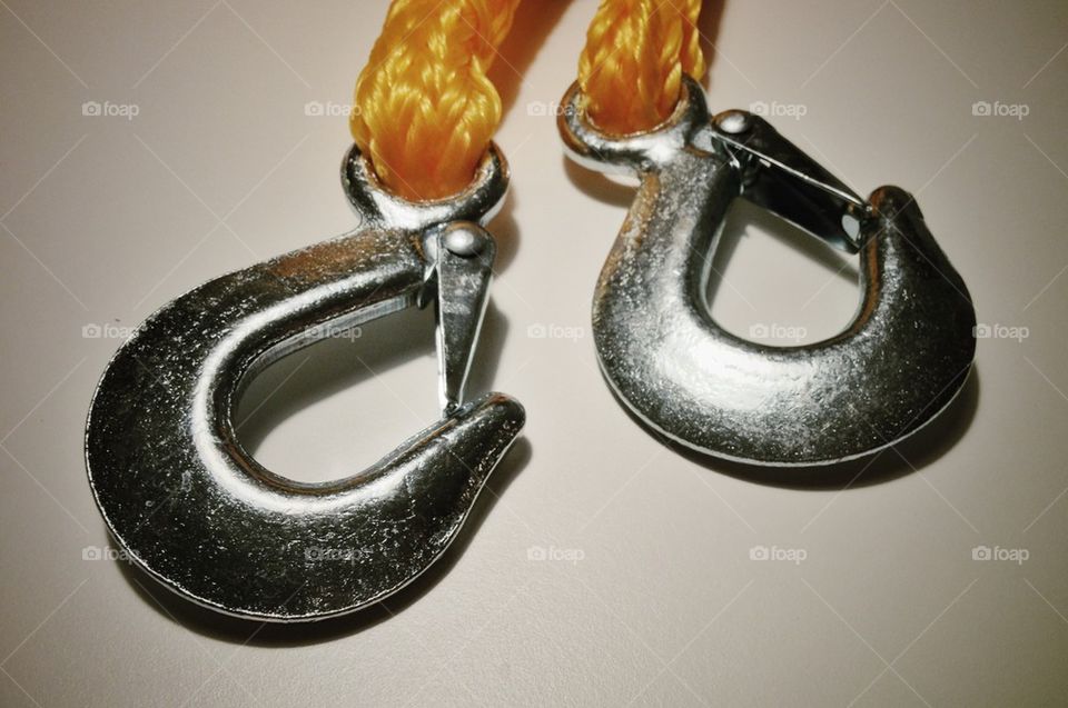 Tow-line carabiners 1/2