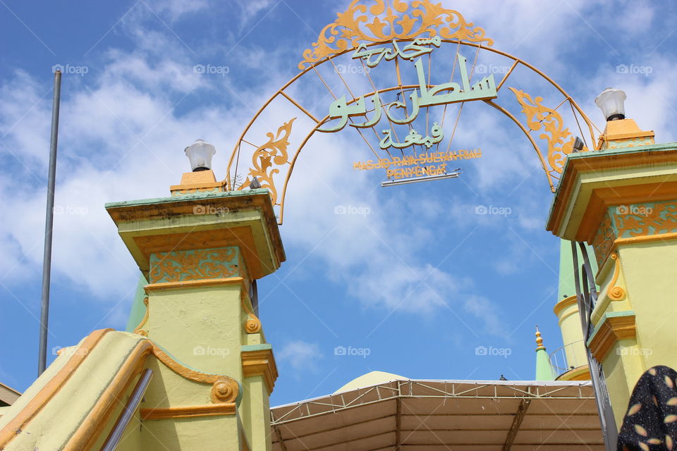 gapura masjid raya sultan riau penyengat