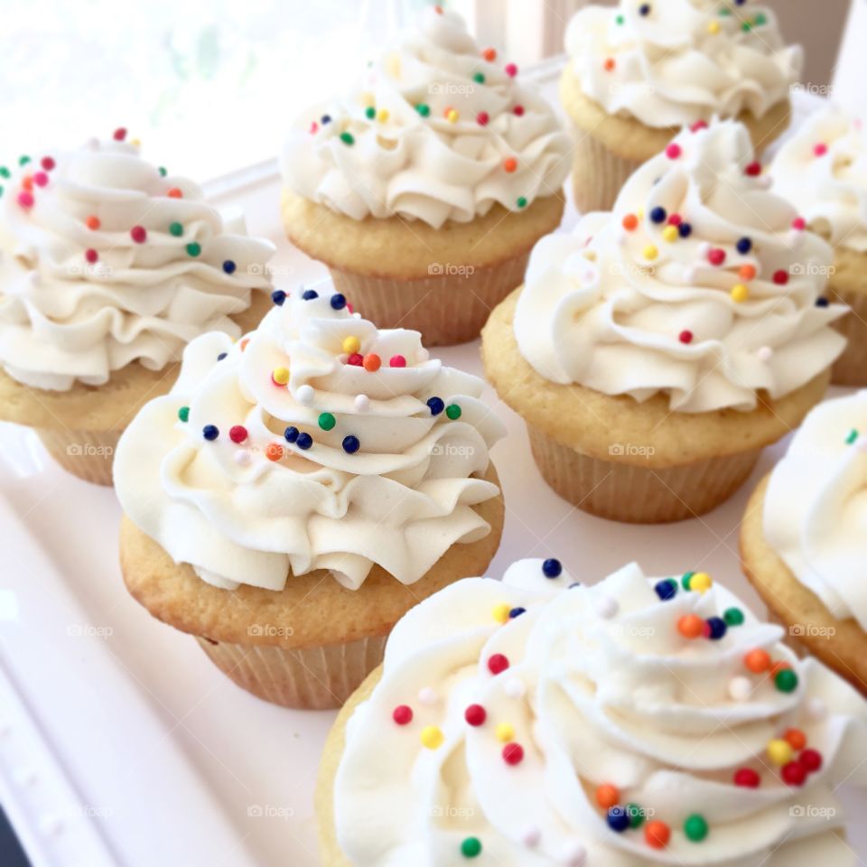 Cupcakes with Sprinkles