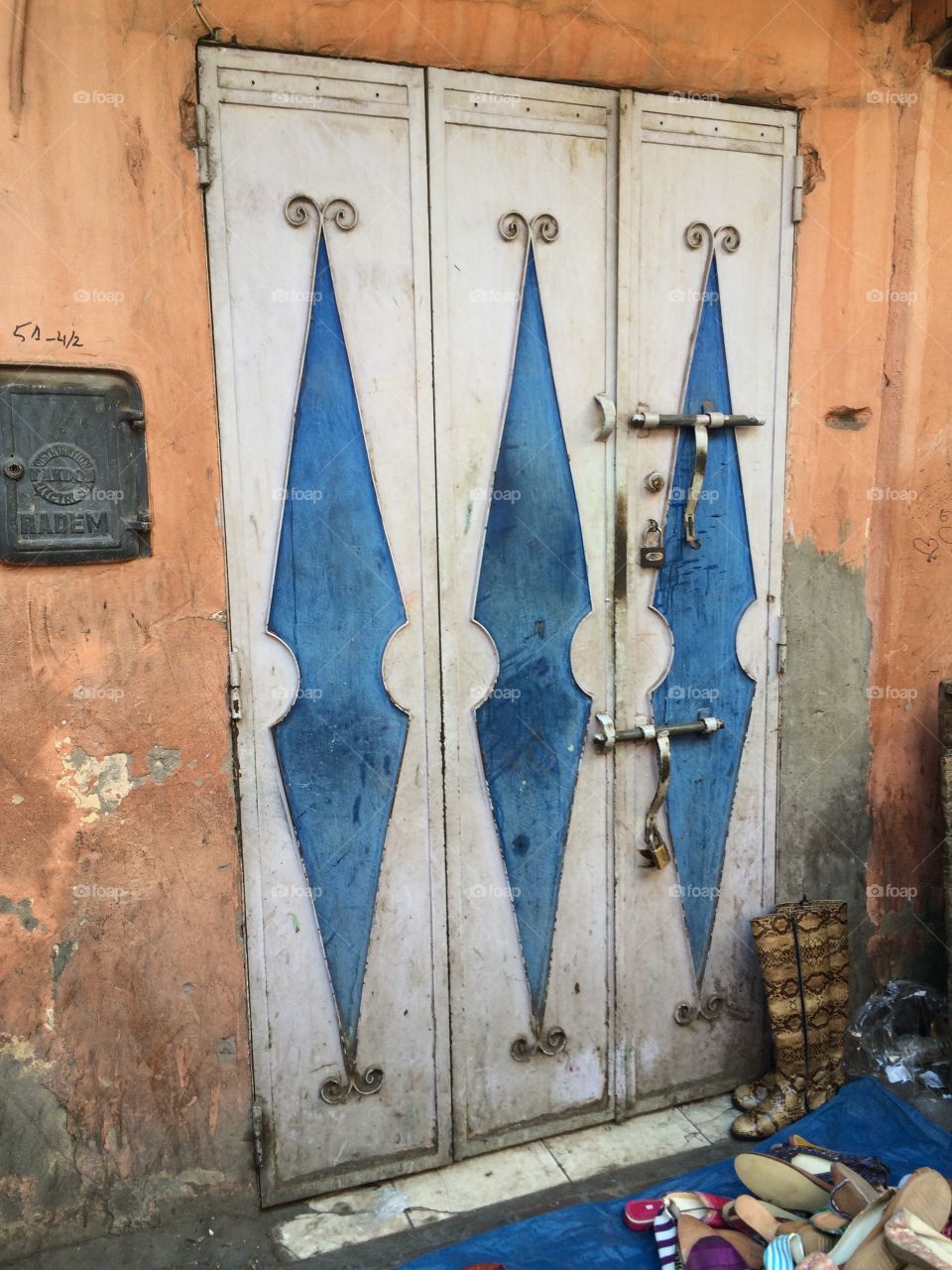 Door with color in Marrakech