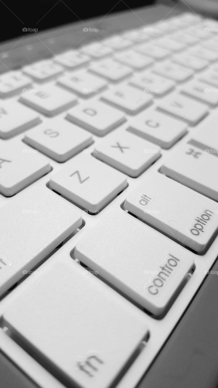 Blank and White Keyboard Macro