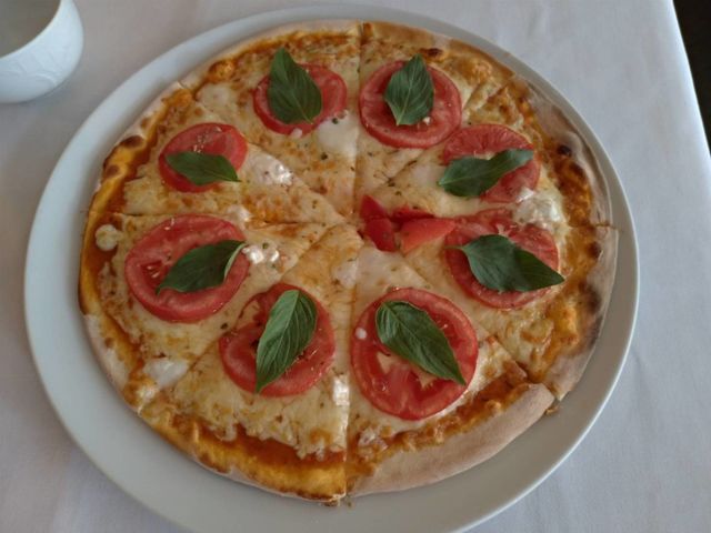 Margaret Pizza