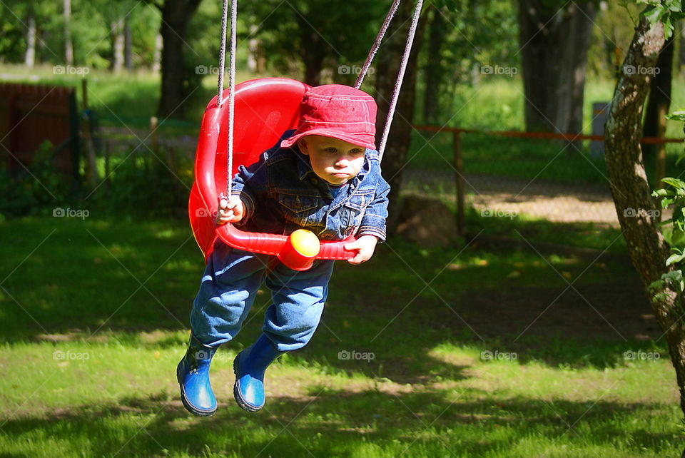 Toddler swinging