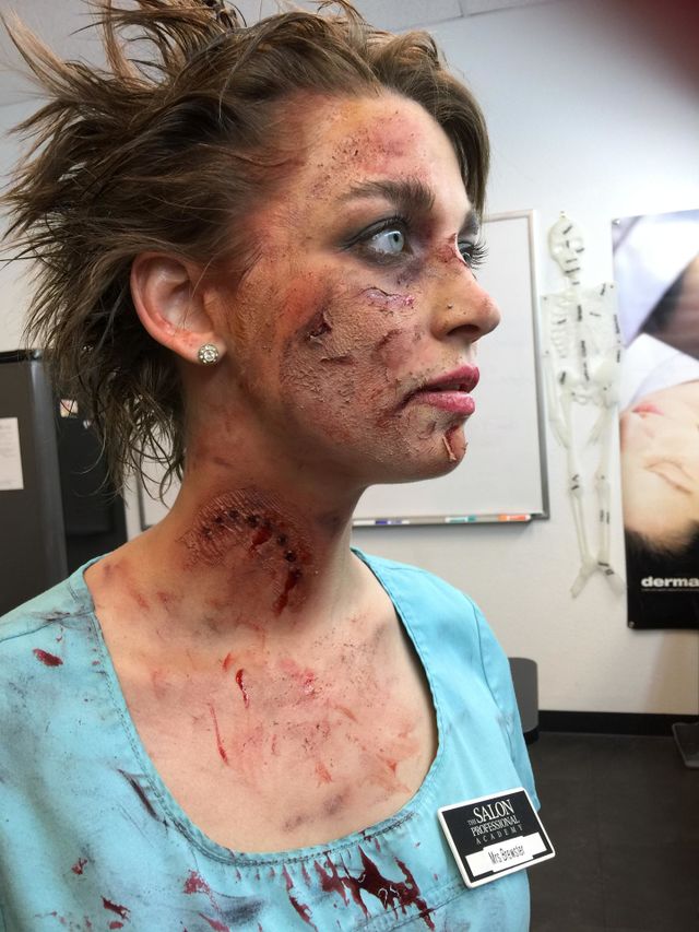 Special FX makeup at beauty school 