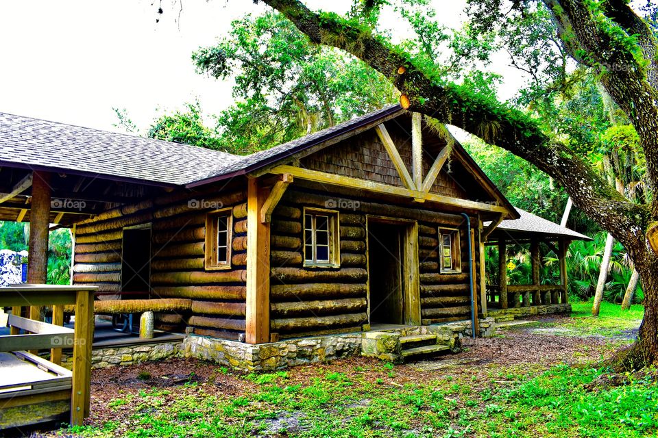 Log cabin