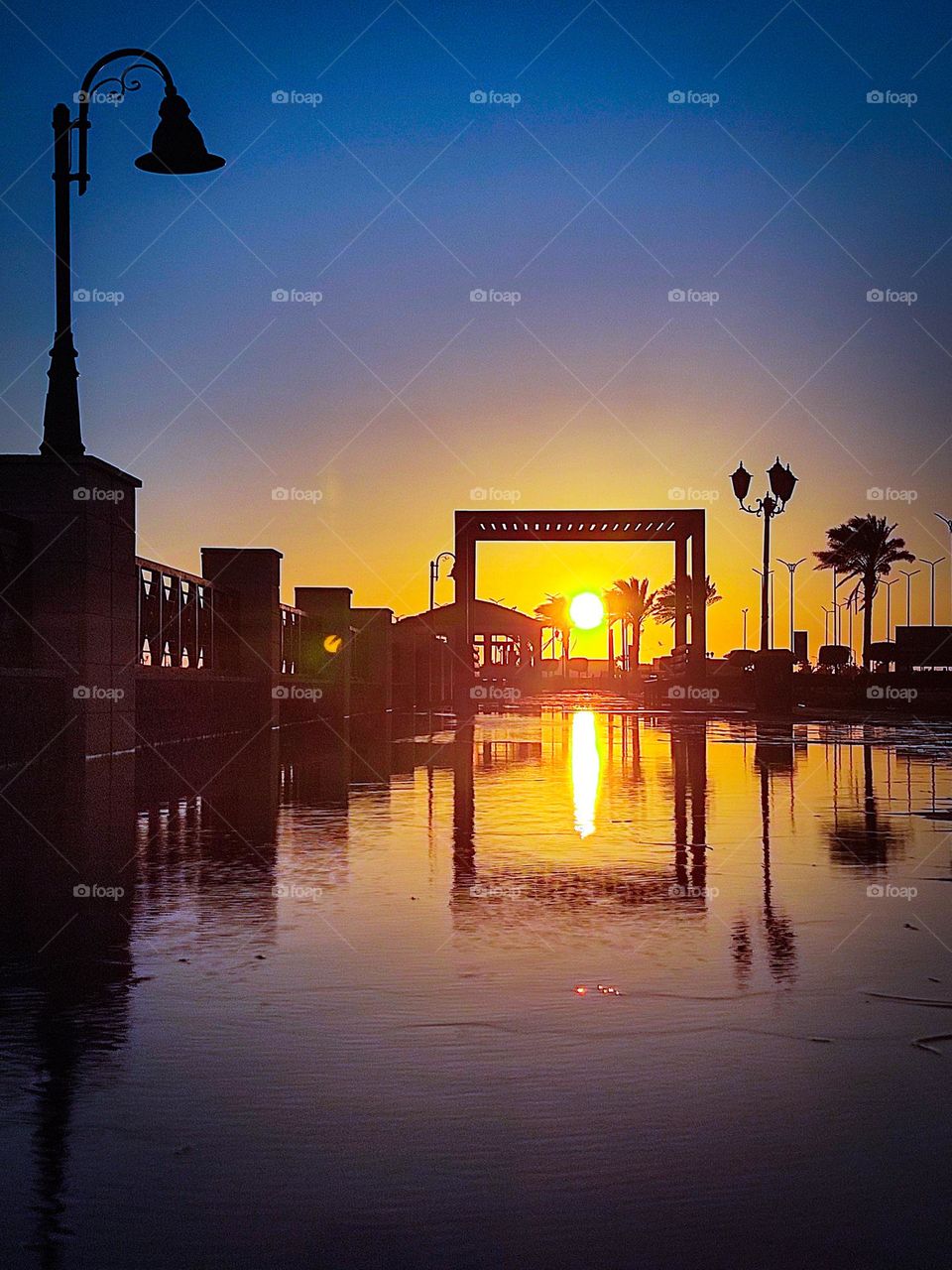 leading lines & Reflection
Sunset
from el Tor city
soth Sinai 
Egypt 🇪🇬