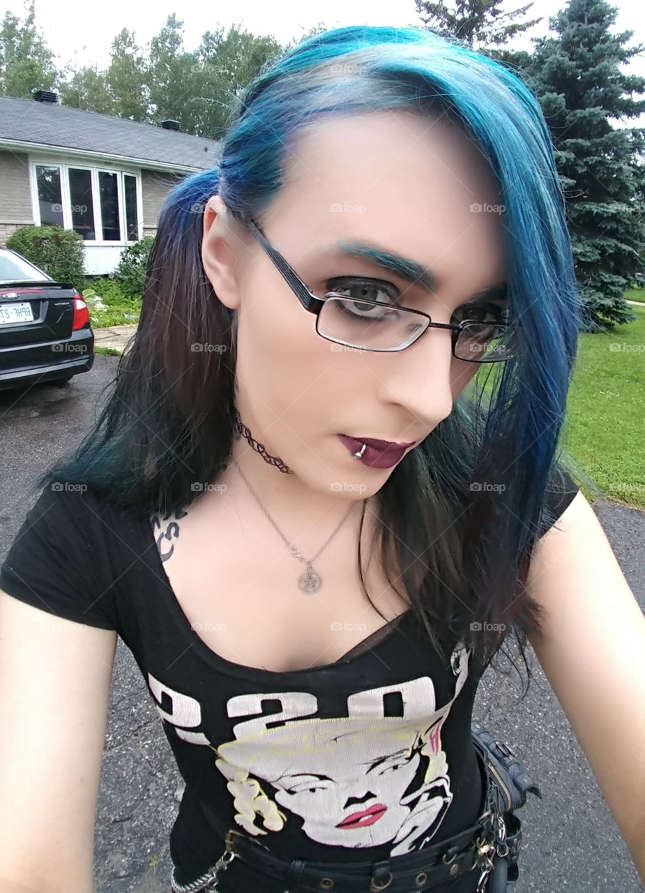 goth girl coloured hair outside