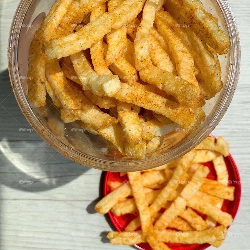 Prawn crackers in BBQ hot ceyenne