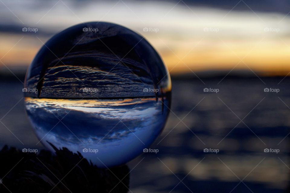 Lensball