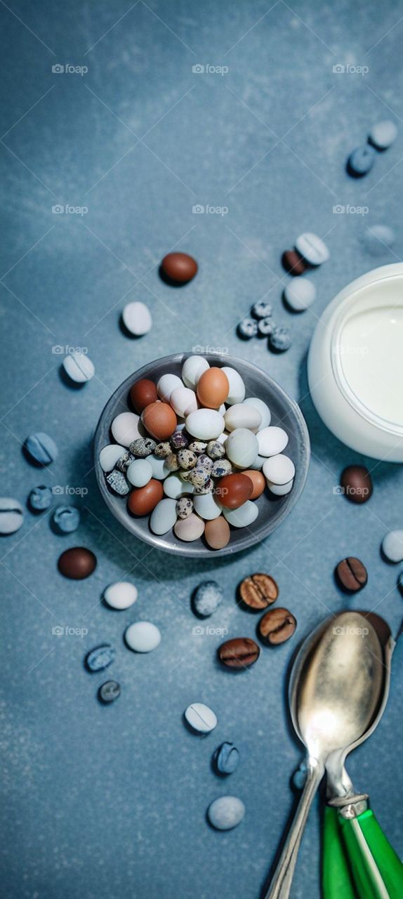 Lot of chicken & quail bird eggs