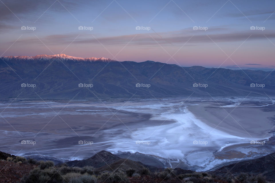 A early morning and breathtaking viewpoint over 5000 ft above Death Valley is Dante’s View stunning sunrise!!