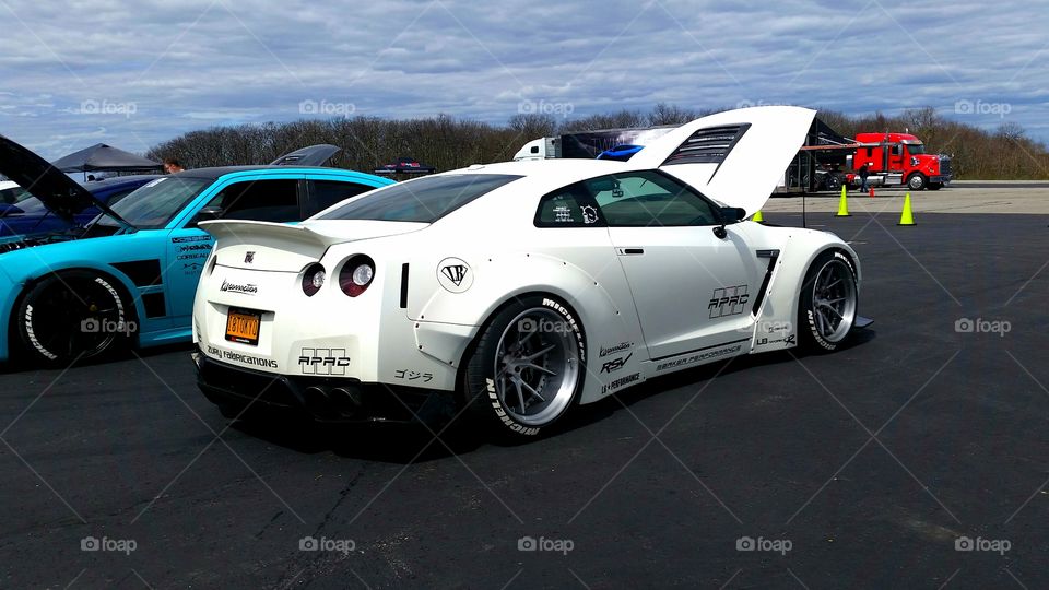 Nissan GT-R