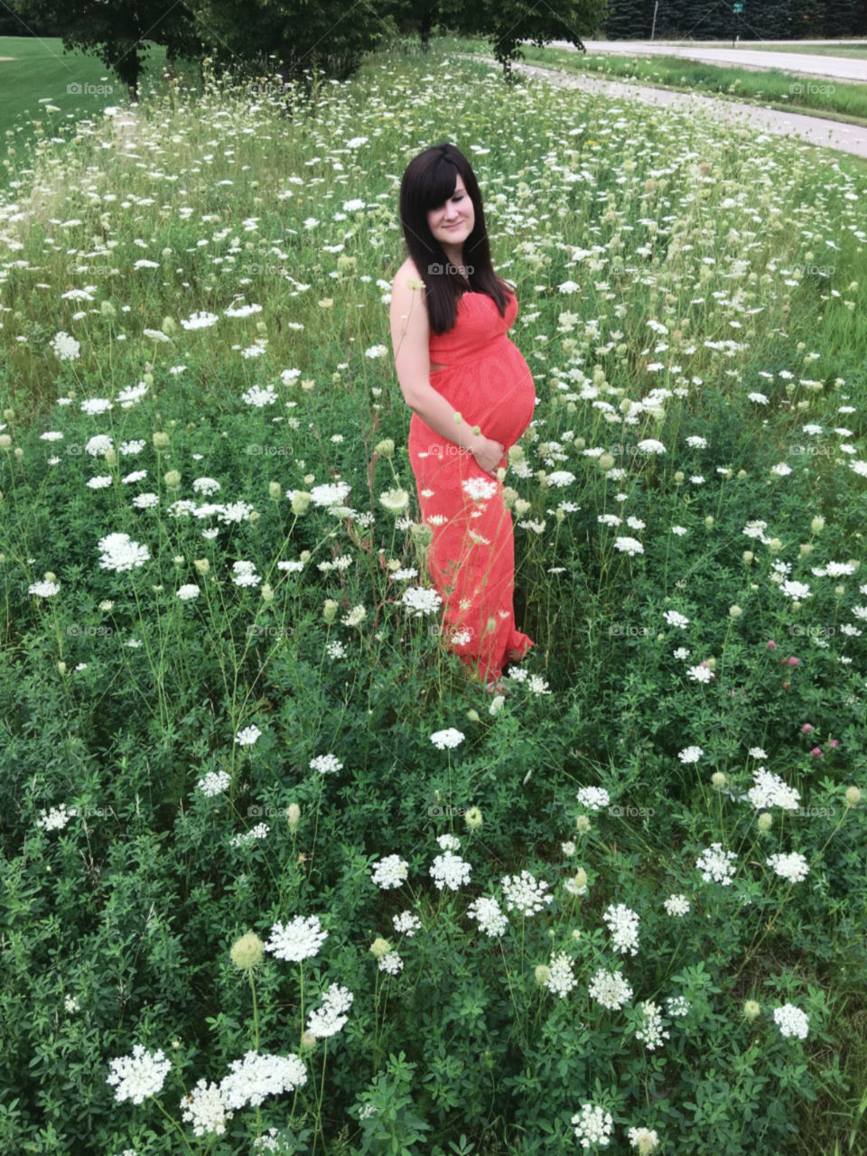 pregnancy amongst wild flowers