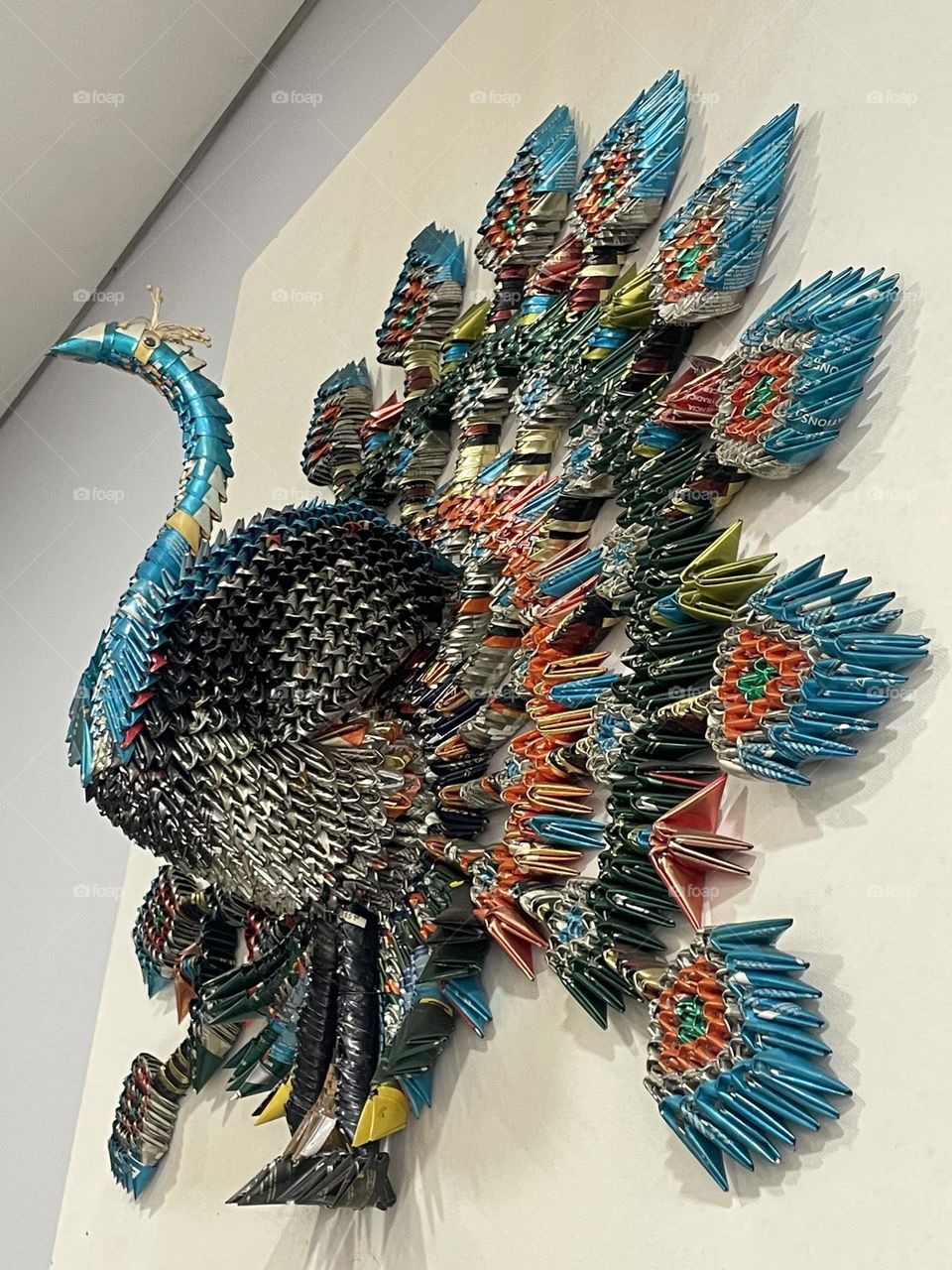 Arte reciclada com sacos de café.