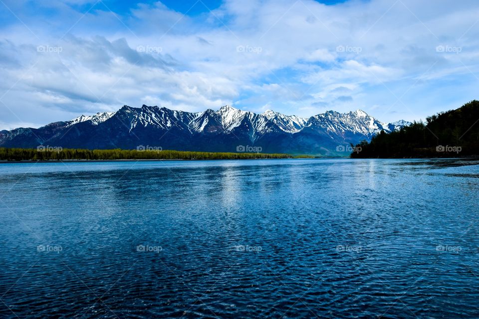 A view of the mountains from the Knik River in Alaska