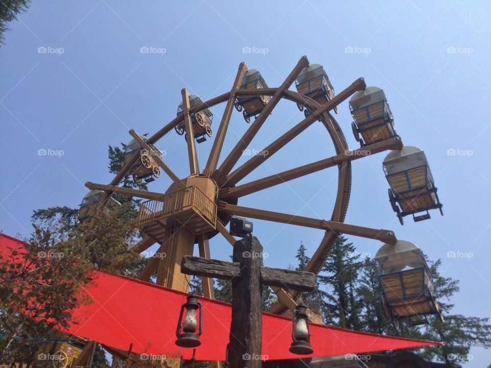 A Ferris wheel at the Fair 