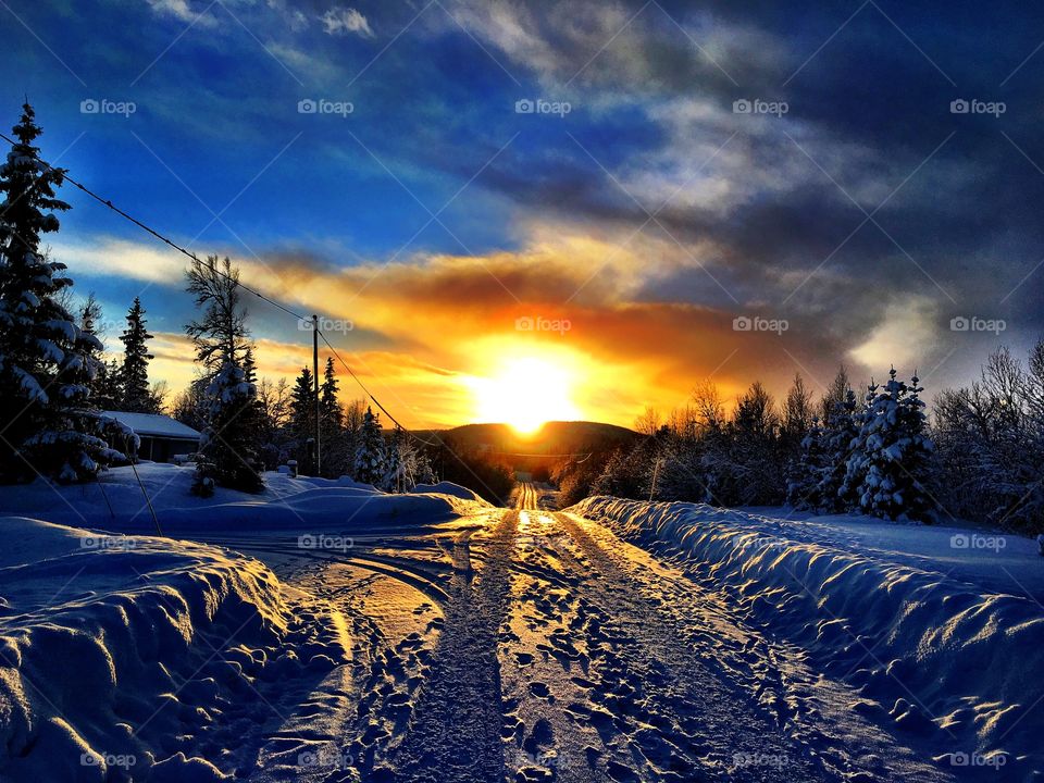 Sunset in winter landscape 