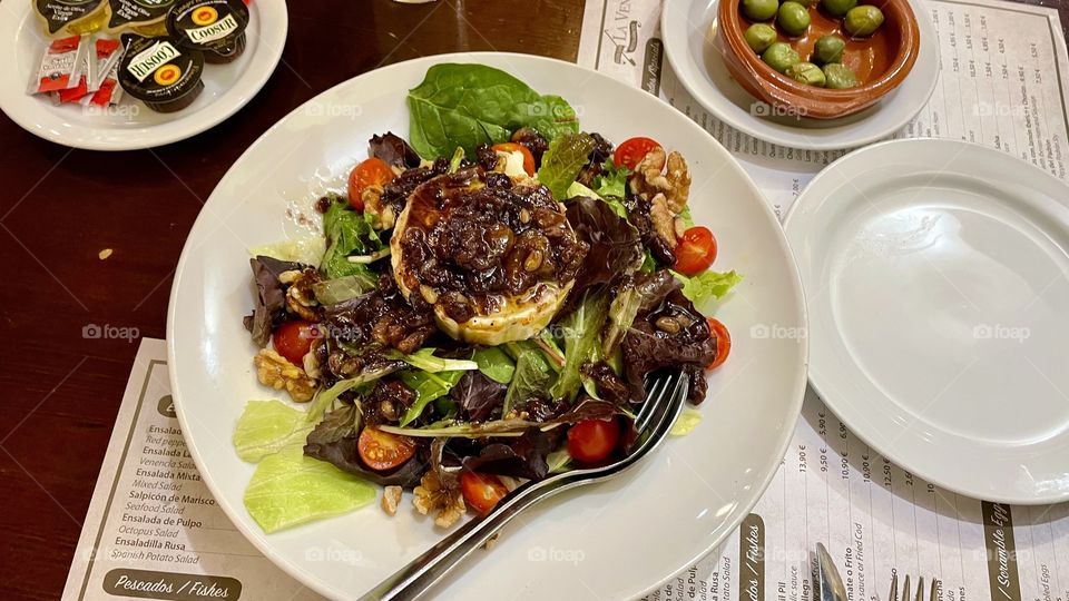 Ensalada con queso de cabra