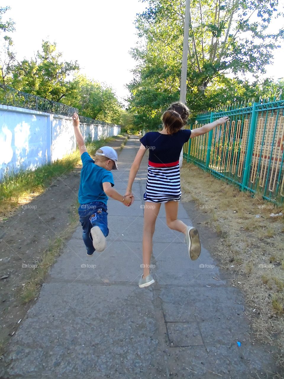 children are happy to fly