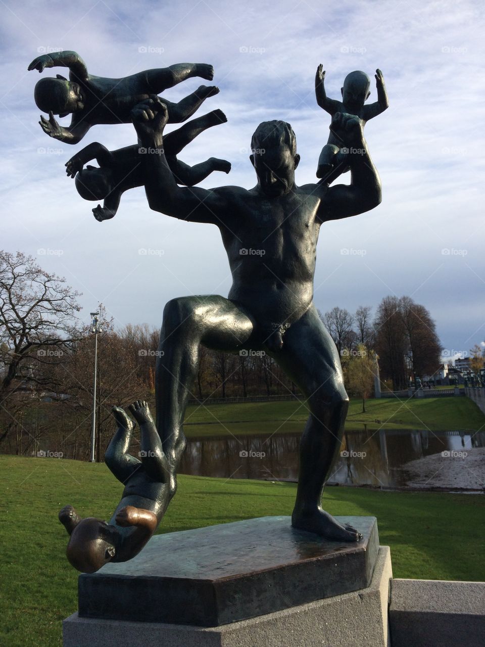 Norwegian statue 