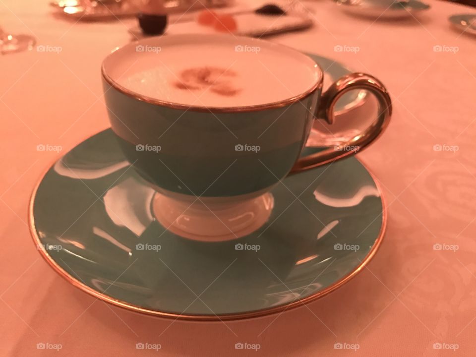latte cup and saucer 