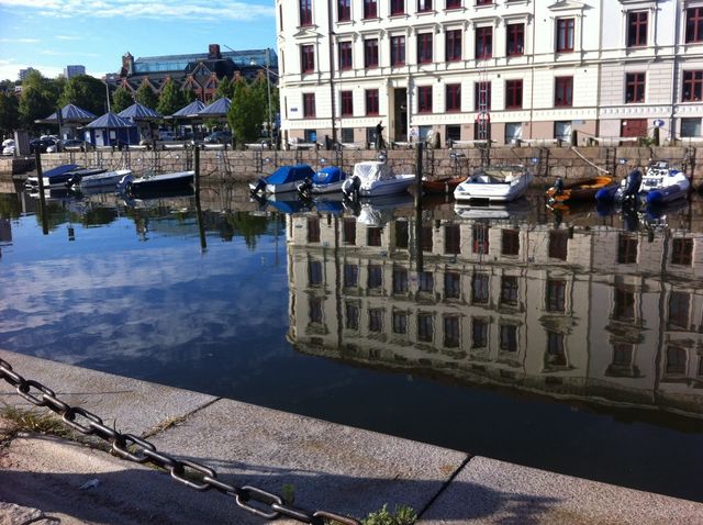 Morgonljus i staden