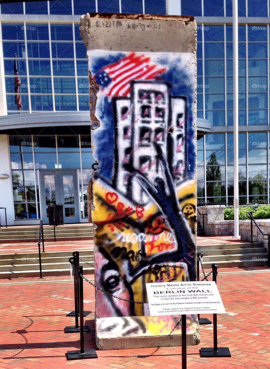 graffiti wall art concrete by cable