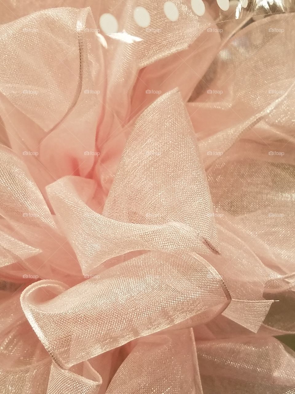 pale pink lacy bow