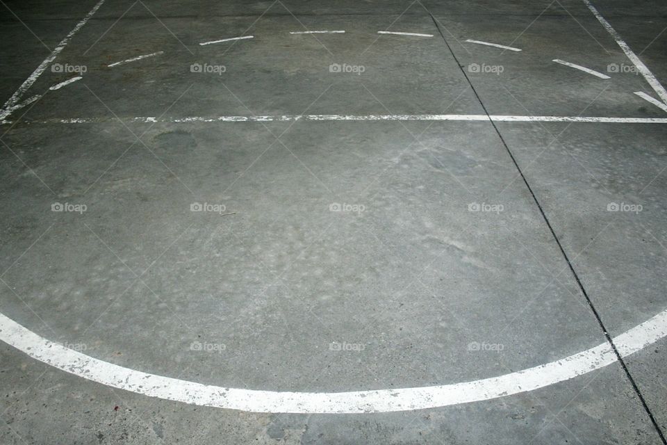 Free throw line - Basketball in black and white - Pursuit of passion