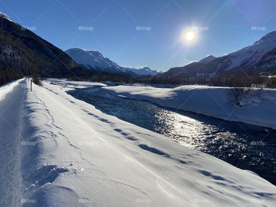 River trought the winterwonderland 