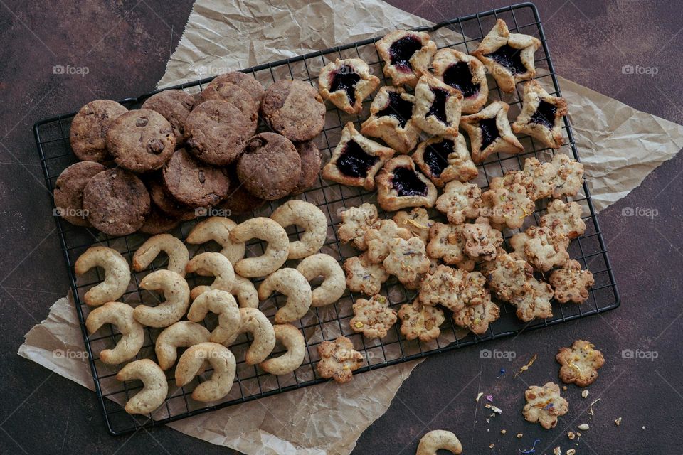 many different cookies