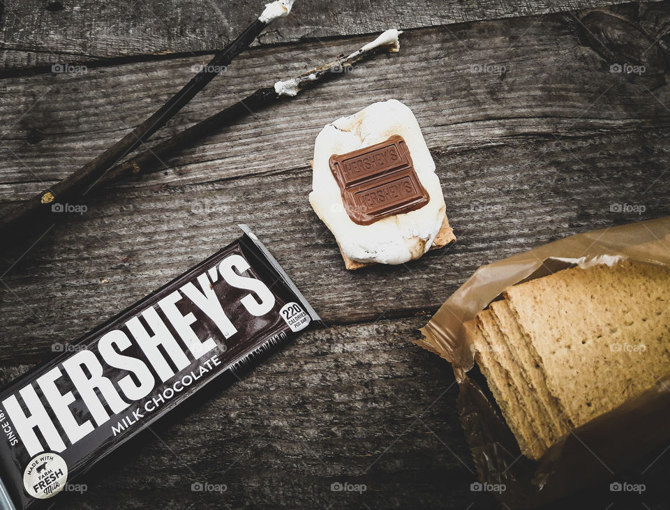 S'mores. The summertime tradition.