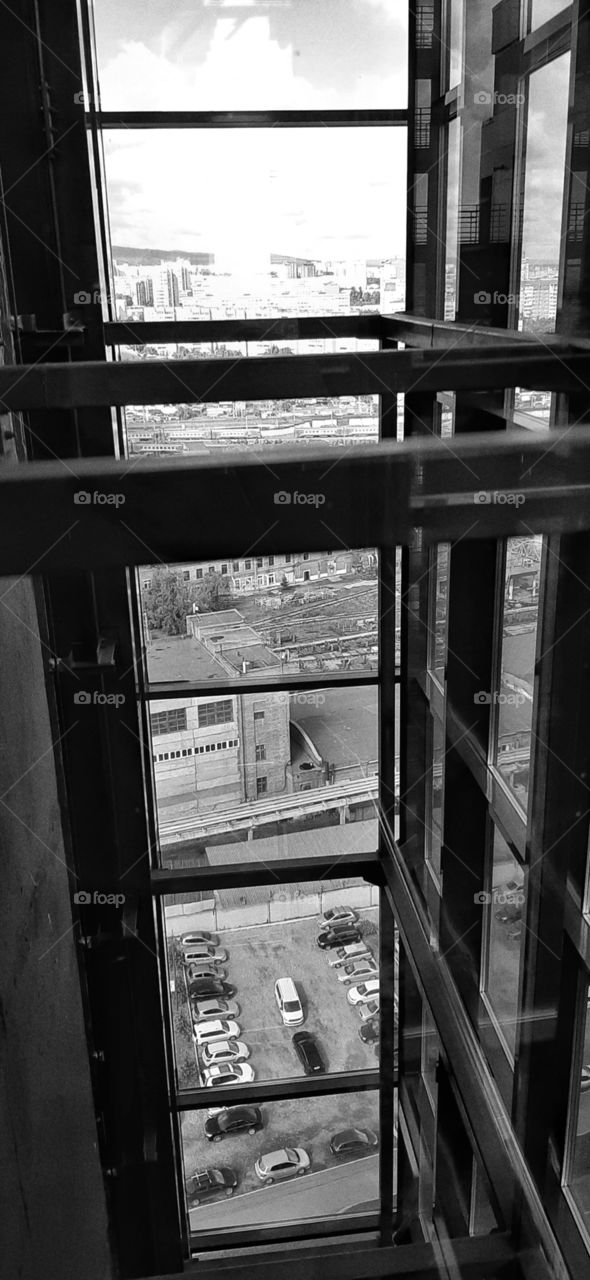 кабина стеклянного  лифта