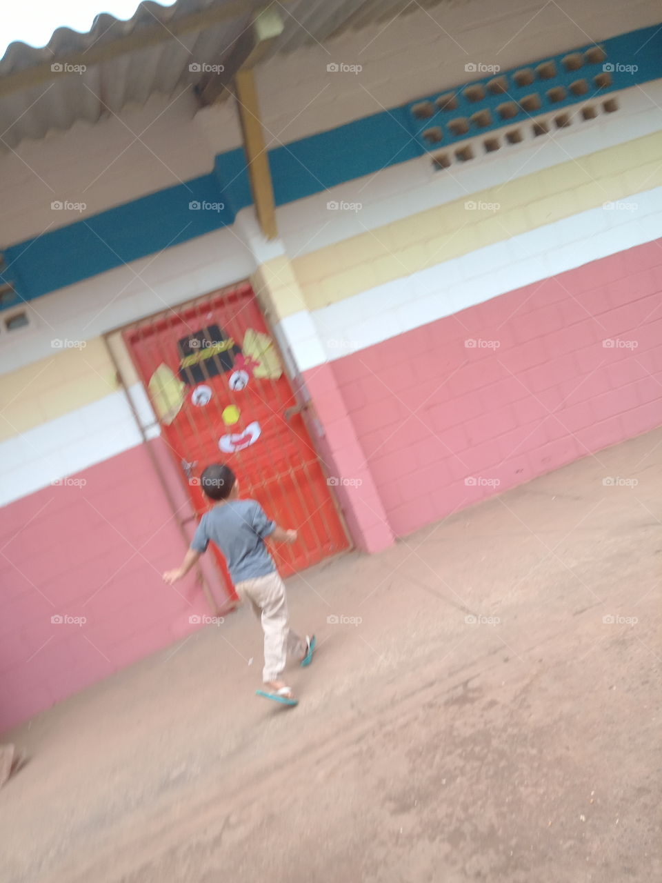 A criança e o palhaço