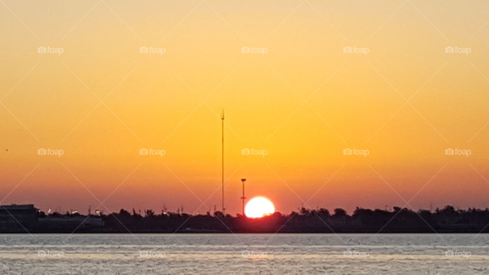 Sunrise at Lake Hefner