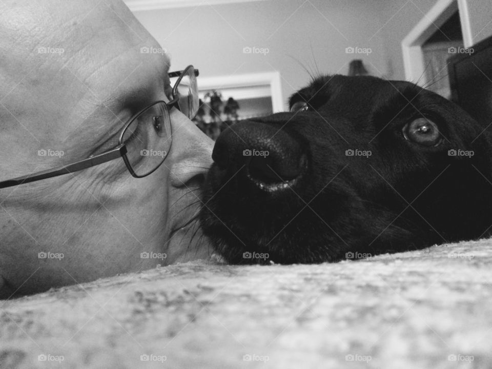 Give me a smooch!. Daddy and Leesa