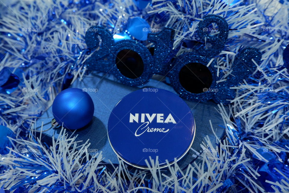 Happy Nivea blue2