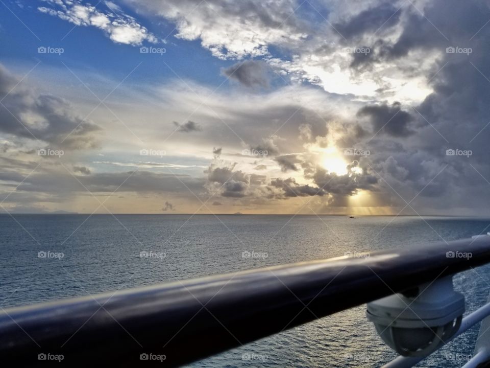 Can't imagine anything more tranquil than this🚢