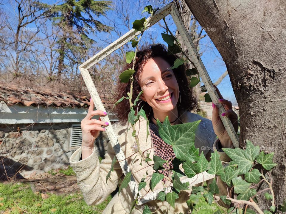 Energetic, Light-Hearted, and Vibrant Portrait