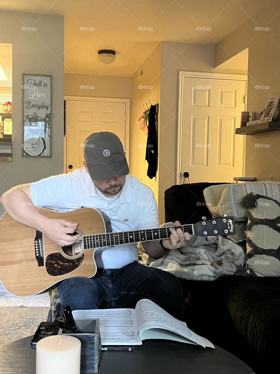 My son don playing guitar 