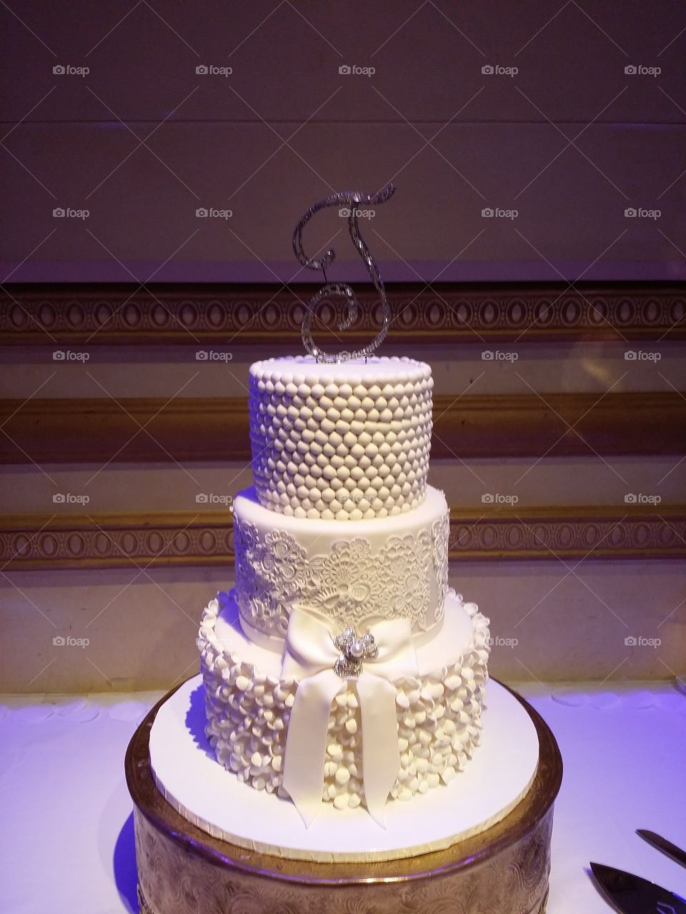 Wedding Cake for Mr&Mrs J!. Wedding event  with family and friends