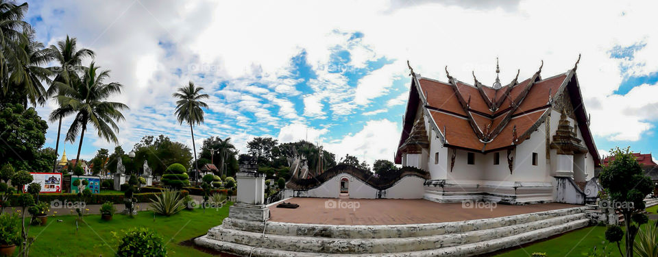 The beauty of the Phumin temple is the oldest temple in Nan . And has a long history