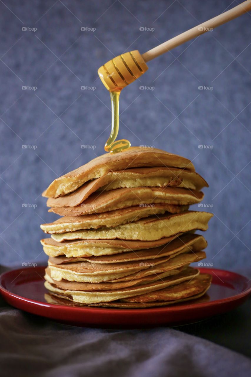 Pancakes with honey