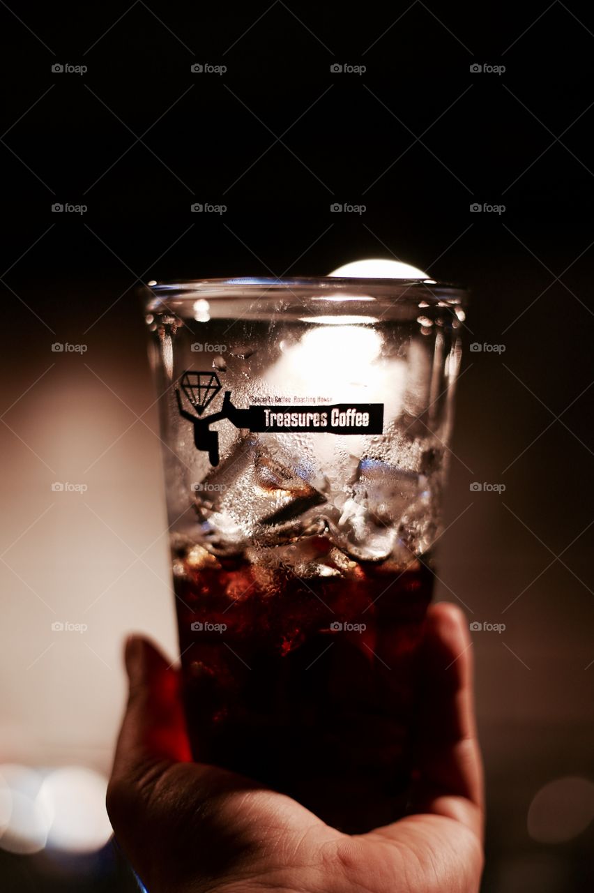 Cafe
Coffee 
Ice
Glass