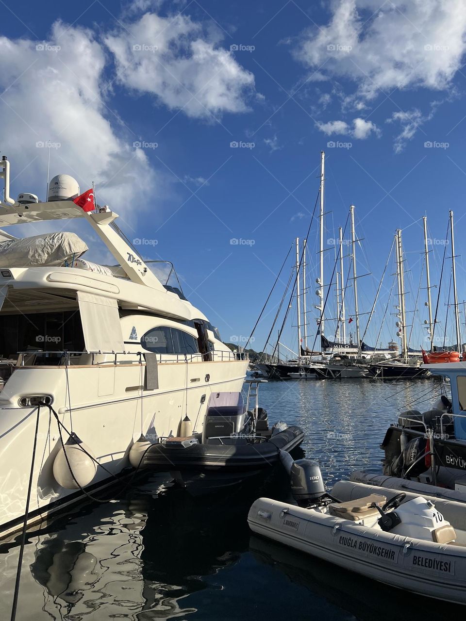 Yacht marina 